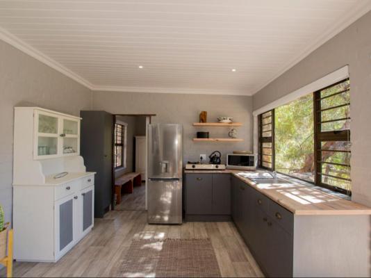 Desert Wind Private Guest and Game Farm - 240710