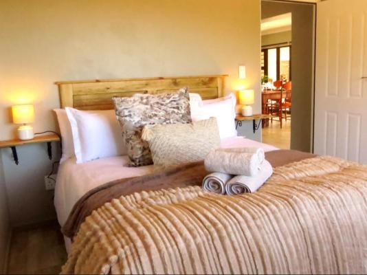 Desert Wind Private Guest and Game Farm - 240743