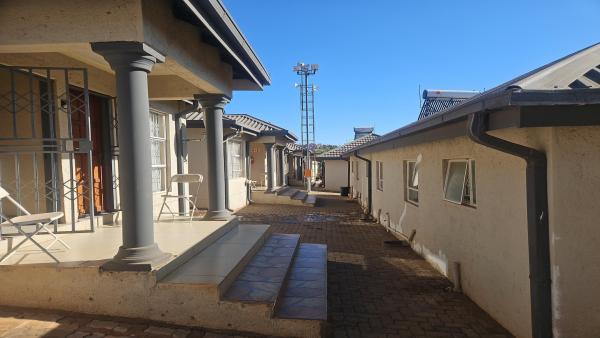 Naledi Lodge and Guesthouse - 240991