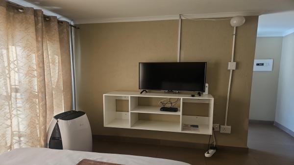 Naledi Lodge and Guesthouse - 240998