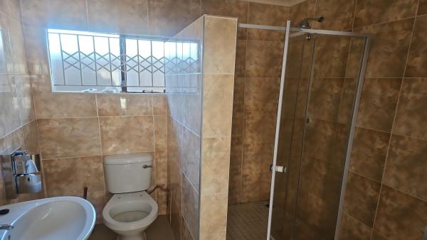 Naledi Lodge and Guesthouse - 241008