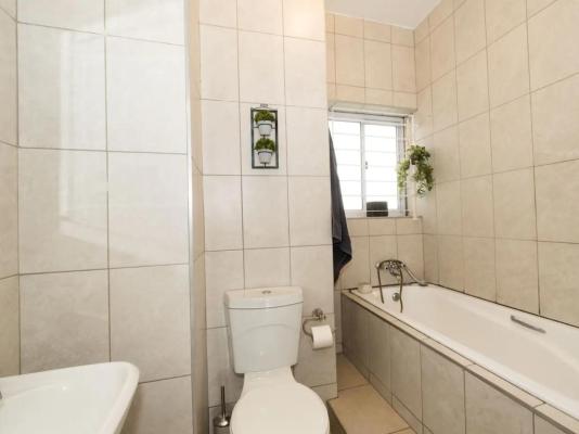 The Illovo Residence - Dunkeld Mansions 502 - 241070