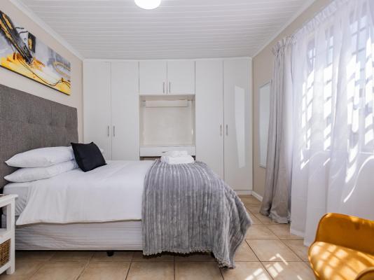 Room image 6