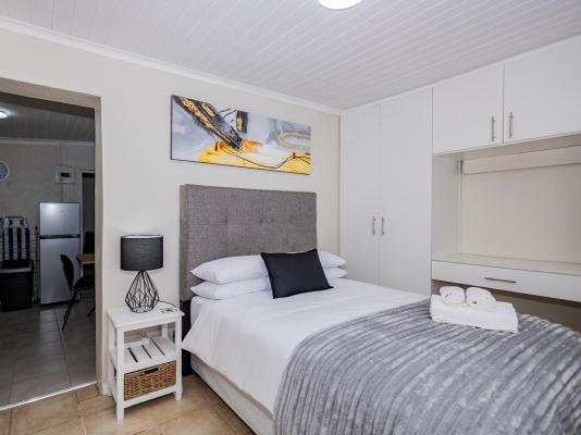 Room image 7