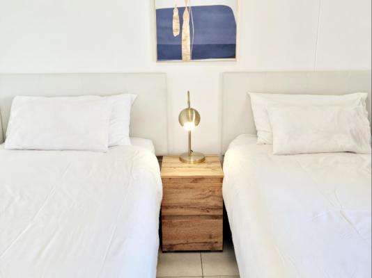 Room image 1