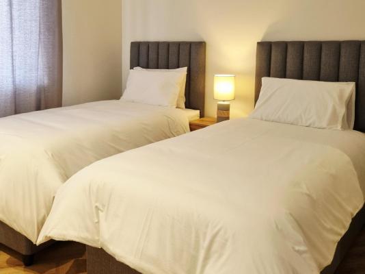 Room image 7