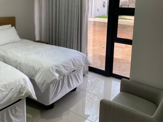 Alldays Country Lodge - 241628