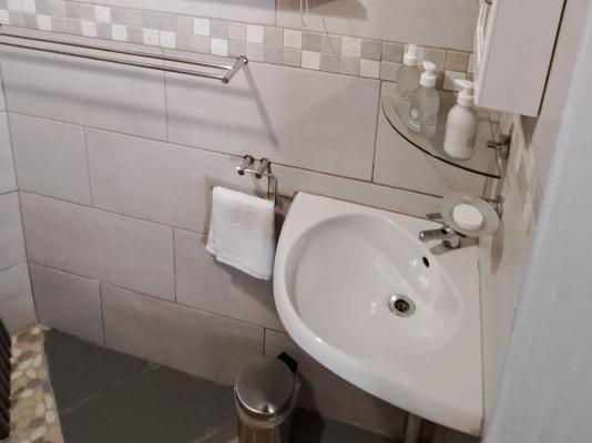 Grace Walk Guest House - 241855
