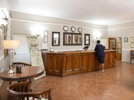 Mount Currie Inn - 242093