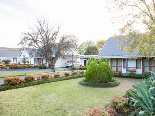 Mount Currie Inn - 242101