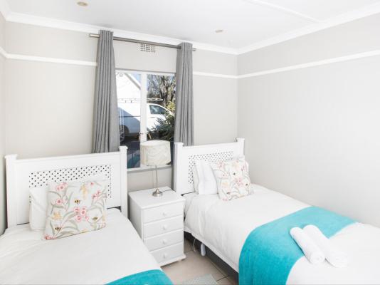 Mount Currie Inn - 242105