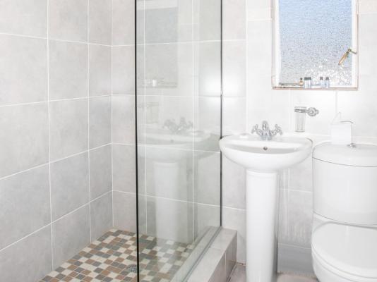 Mount Currie Inn - 242112