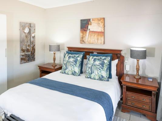 Mount Currie Inn - 242118