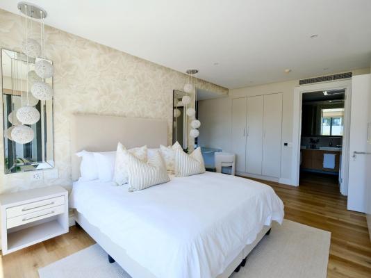 Amanzi V&A Luxury Apartments-Suite 301 - 242148