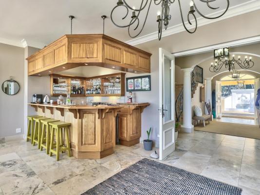 Devonport House - Constantia - 242167