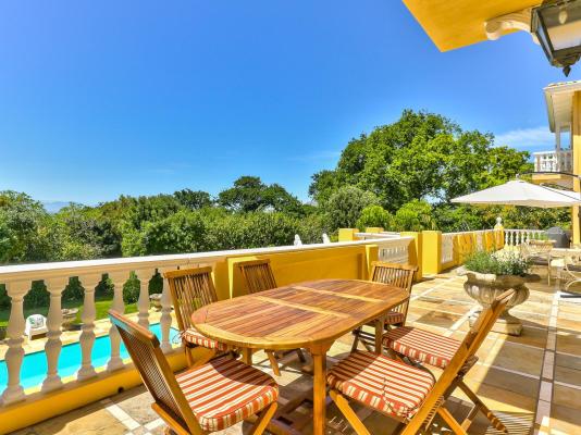 Devonport House - Constantia - 242171