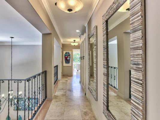 Devonport House - Constantia - 242174