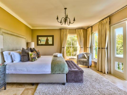 Devonport House - Constantia - 242200