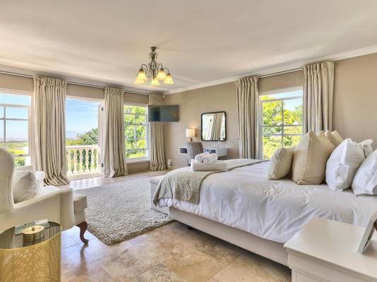 Devonport House - Constantia - 242201