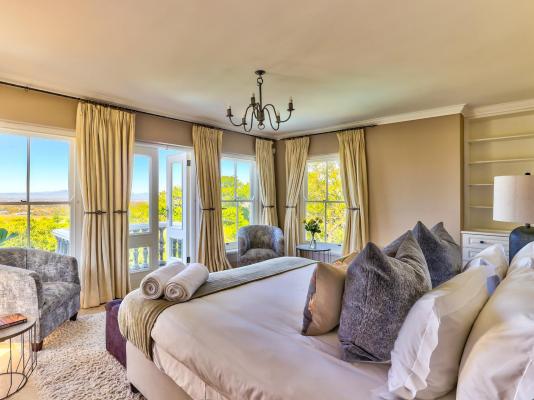 Devonport House - Constantia - 242202