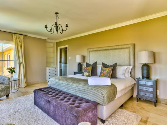 Devonport House - Constantia - 242205