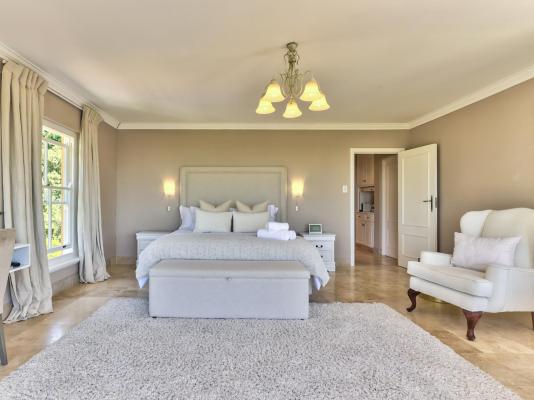 Devonport House - Constantia - 242209