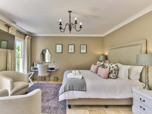 Devonport House - Constantia - 242212