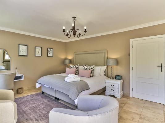 Devonport House - Constantia - 242214