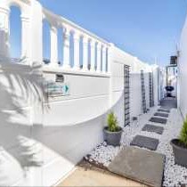 Hideaway Self-Catering Studio - 242216