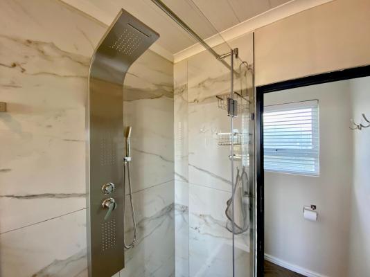 Oystercatcher House - 242299
