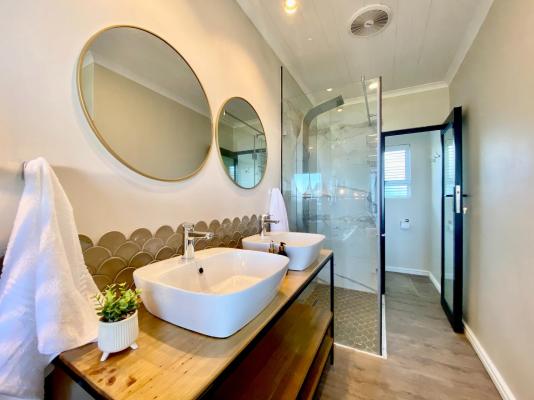 Oystercatcher House - 242306