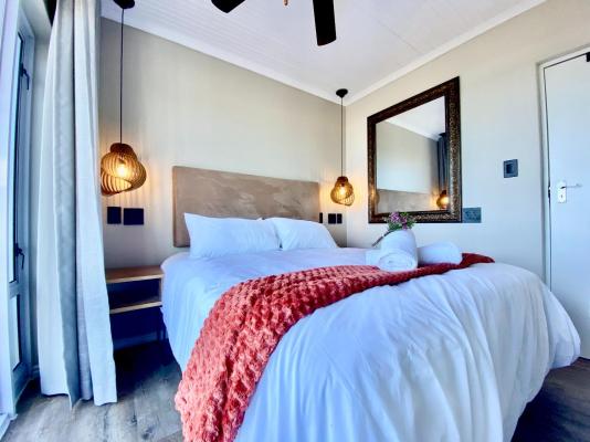 Oystercatcher House - 242312