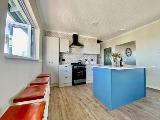 Oystercatcher House - 242314