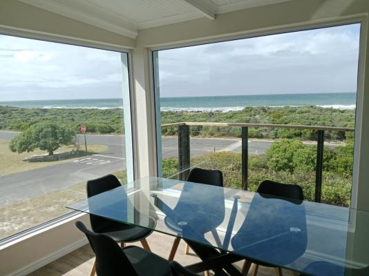 Oystercatcher House - 242328