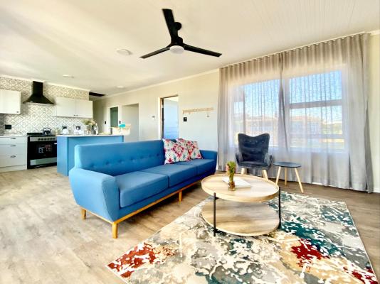 Oystercatcher House - 242329