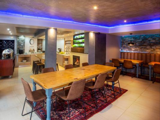 Bishops Lodge & Whaler's Inn - 242434