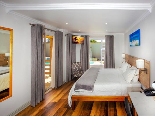 Bishops Lodge & Whaler's Inn - 242458
