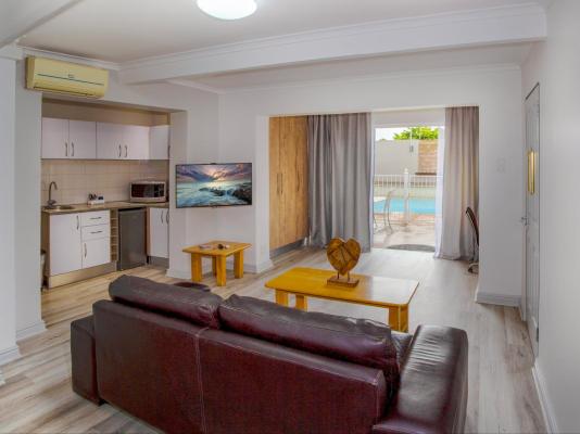 Bishops Lodge & Whaler's Inn - 242465