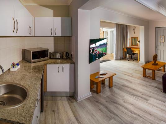 Bishops Lodge & Whaler's Inn - 242467