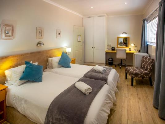 Bishops Lodge & Whaler's Inn - 242470