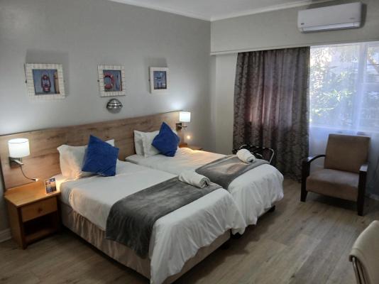 Bishops Lodge & Whaler's Inn - 242471