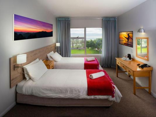 Bishops Lodge & Whaler's Inn - 242477
