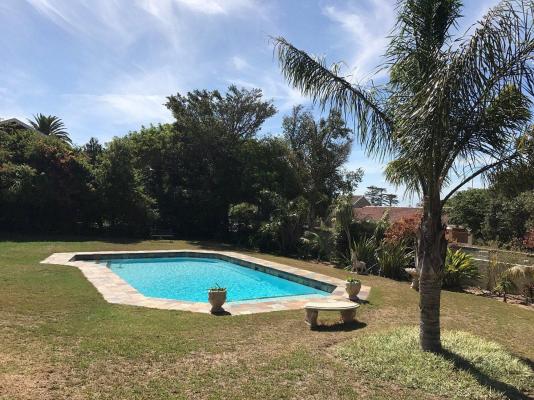 Lalapanzi Guest Lodge P.E - 242488