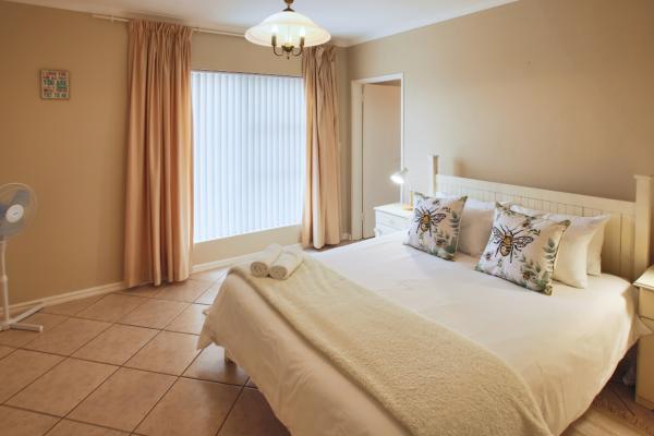 Dei Gratia, Langebaan, 8 Sleeper - 242504