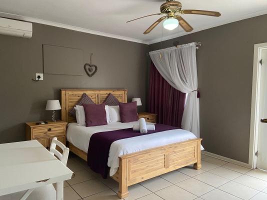 CrayFish Creek Guest House - 242591