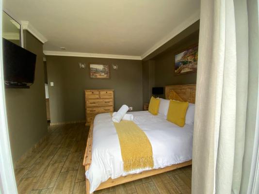 CrayFish Creek Guest House - 242616