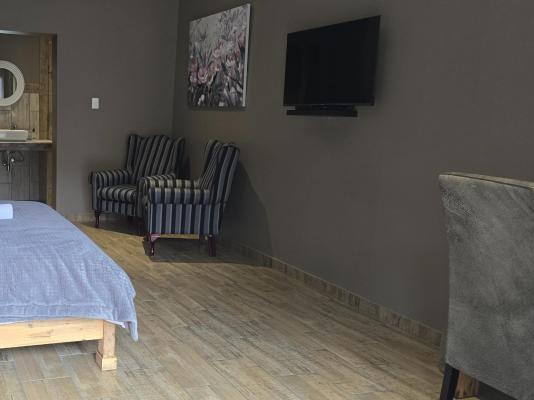 CrayFish Creek Guest House - 242622