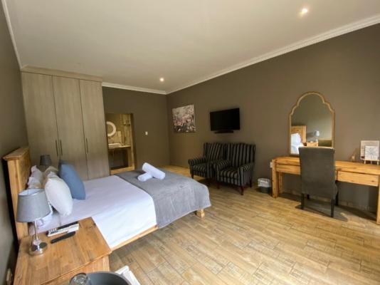 CrayFish Creek Guest House - 242625