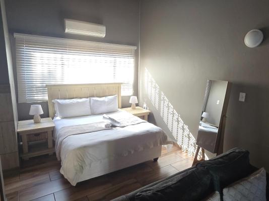 CrayFish Creek Guest House - 242633