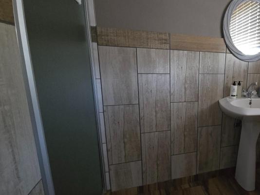 CrayFish Creek Guest House - 242634